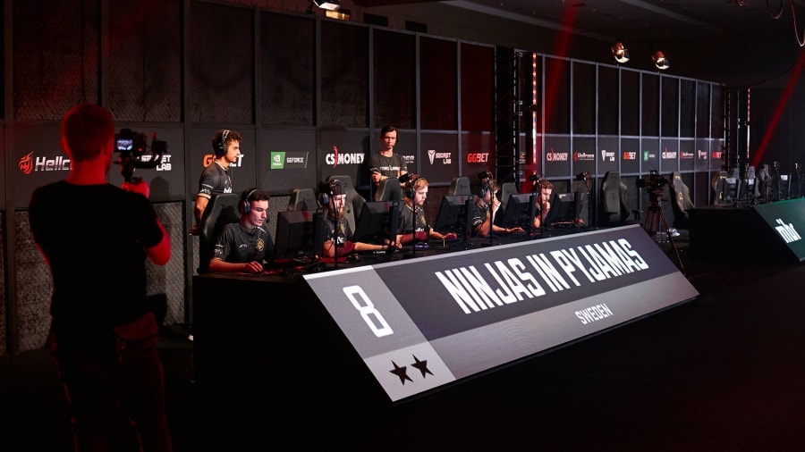 LIVE NIP MIBR Pley.gg